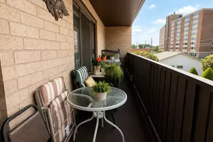 1380 Oakwood Ave, Des Plaines, IL 60016 - Photo 2