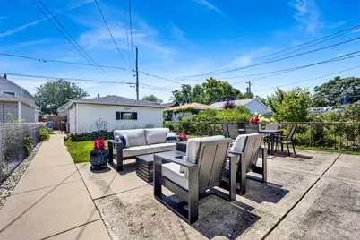 5845 W Cornelia Avenue, Chicago, IL 60634 - Photo 28