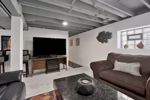 5845 W Cornelia Ave, Chicago, IL 60634 - Photo 22