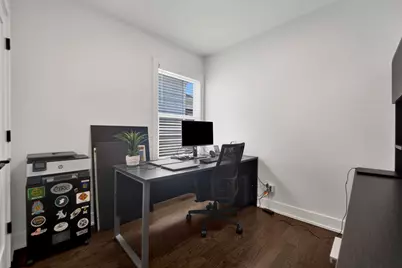 5845 W Cornelia Avenue, Chicago, IL 60634 - Photo 12