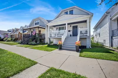 5845 W Cornelia Avenue, Chicago, IL 60634 - Photo 1