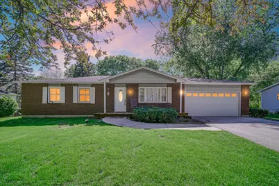 104 Poplar Road, Yorkville, IL 60560 - Photo 2