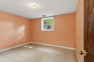1906 Crescent Dr, Champaign, IL 61821 - Photo 32