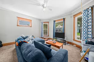 935 N Court St, Rockford, IL 61103 - Photo 4