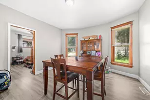 935 N Court St, Rockford, IL 61103 - Photo 8