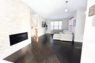 3S481 Barkley Ave, Warrenville, IL 60563 - Photo 8