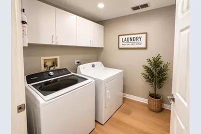 82 Holmes Way #X2, Schaumburg, IL 60193 - Photo 14