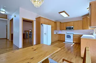 753 N Willow Rd, Elmhurst, IL 60126 - Photo 8