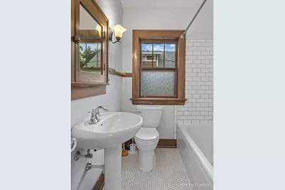 320 Allen Avenue, West Chicago, IL 60185 - Photo 16