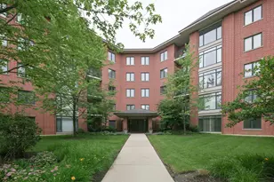 865 E 22nd St, Lombard, IL 60148 - Photo 1