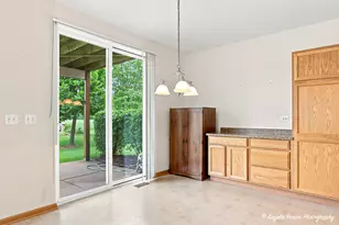 5928 Dublin Ct, McHenry, IL 60050 - Photo 12