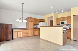 5928 Dublin Ct, McHenry, IL 60050 - Photo 10