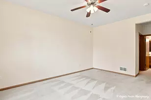 5928 Dublin Ct, McHenry, IL 60050 - Photo 16