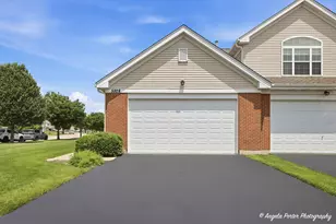 5928 Dublin Ct, McHenry, IL 60050 - Photo 2