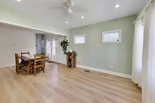 8915 S Racine Ave, Chicago, IL 60620 - Photo 6