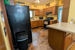 739 N 11th St, Dekalb, IL 60115 - Photo 8