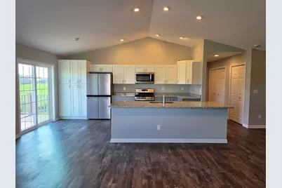 735 Yingling Drive, Dixon, IL 61021 - Photo 10