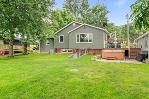 7456 N River Rd, Byron, IL 61010 - Photo 36