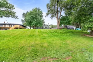 7456 N River Rd, Byron, IL 61010 - Photo 34