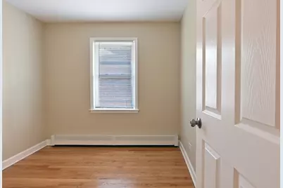 1018 S 11th Avenue #2, Maywood, IL 60153 - Photo 8