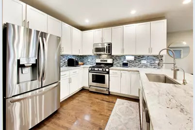 2303 W Chicago Avenue #1, Chicago, IL 60622 - Photo 4