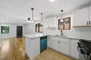 11149 S Green Bay Ave, Chicago, IL 60617 - Photo 8