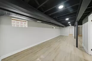 11149 S Green Bay Ave, Chicago, IL 60617 - Photo 20