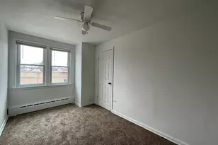 3s230 Warren Ave, Warrenville, IL 60555 - Photo 8