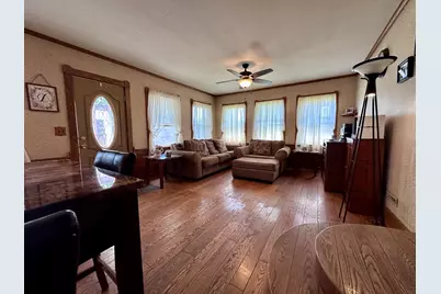 410 Broadway Avenue, Sterling, IL 61081 - Photo 6