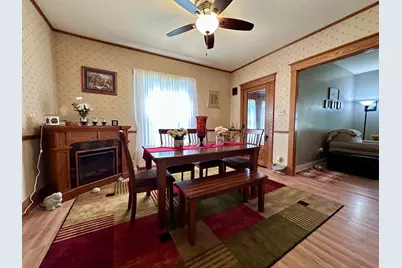 410 Broadway Avenue, Sterling, IL 61081 - Photo 8
