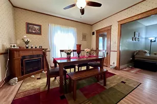 410 Broadway Ave, Sterling, IL 61081 - Photo 8
