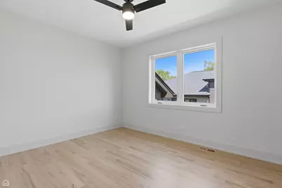8041 S 85th Court, Justice, IL 60458 - Photo 16