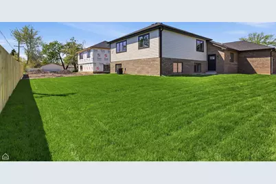8041 S 85th Court, Justice, IL 60458 - Photo 24