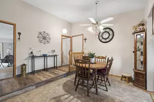 14003 James Dr, Crestwood, IL 60418 - Photo 6
