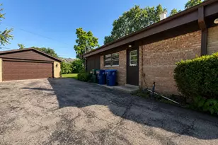 406 Sunset Dr, Wilmette, IL 60091 - Photo 22