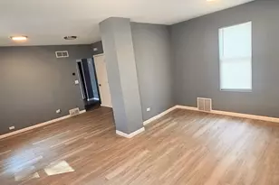 909 E Lake St, Aurora, IL 60506 - Photo 2