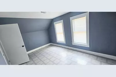 909 E Lake Street, Aurora, IL 60506 - Photo 8
