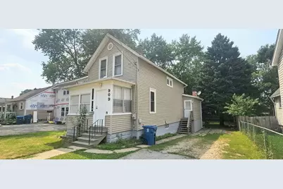 909 E Lake Street, Aurora, IL 60506 - Photo 1