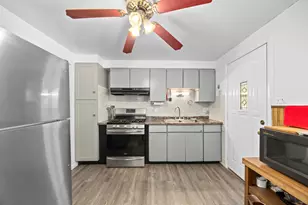 16948 Glen Oaks Dr, Country Club Hills, IL 60478 - Photo 10