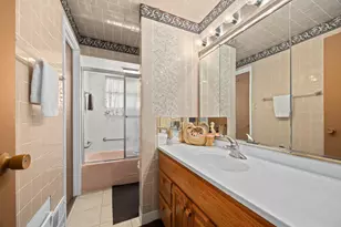 16948 Glen Oaks Dr, Country Club Hills, IL 60478 - Photo 8