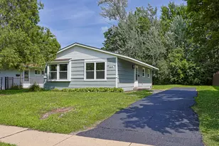 414 Tulsa Ave, Carpentersville, IL 60110 - Photo 1