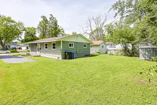 414 Tulsa Ave, Carpentersville, IL 60110 - Photo 18