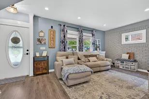 29 N Ahrens Ave, Lombard, IL 60148 - Photo 6