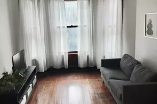 1223 W Gunnison St, Chicago, IL 60640 - Photo 2