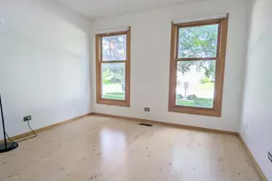 1880 Fox Run Dr, Elk Grove Village, IL 60007 - Photo 14