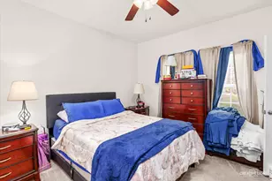 1648 Colchester Ln, Aurora, IL 60505 - Photo 8
