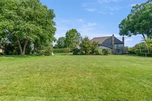 11512 Woodglen Ln, Burr Ridge, IL 60527 - Photo 46