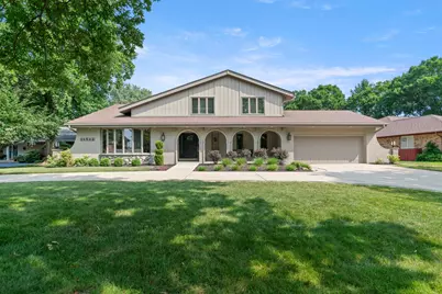 11512 Woodglen Lane, Burr Ridge, IL 60527 - Photo 1