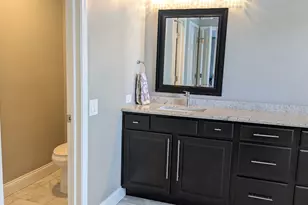 233 Lorraine Cir, Bloomingdale, IL 60108 - Photo 26