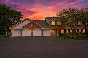 1377 E Evergreen Dr, Palatine, IL 60074 - Photo 1